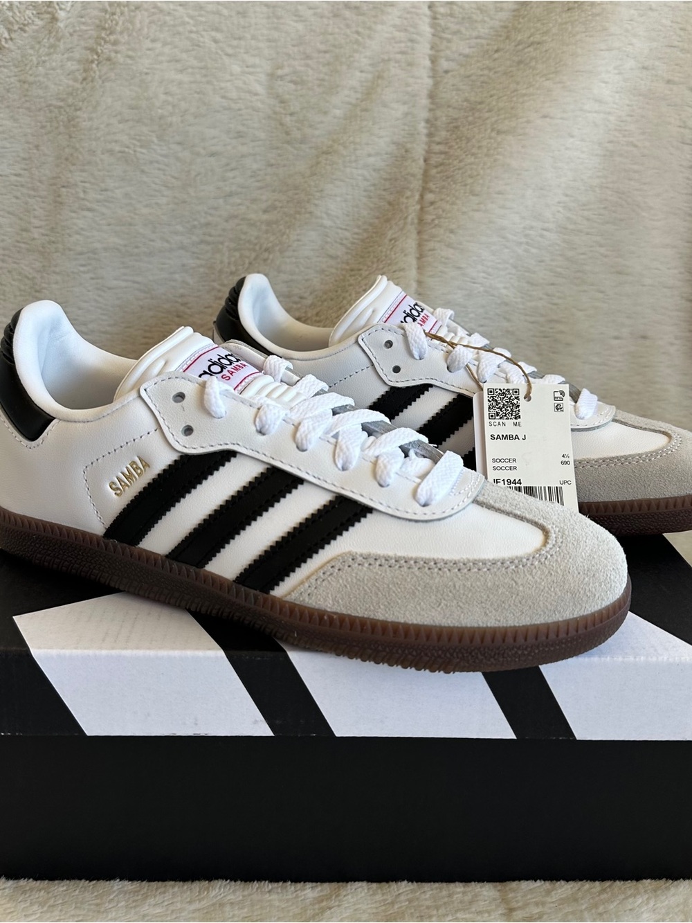 NIB Adidas Samba J Classic Sneakers, Y5 W6.5 - Picture 2 of 6